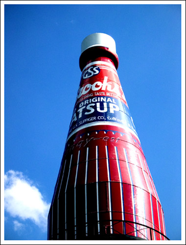 world's biggest bottle of ketchup