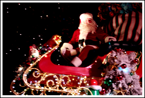 santa in the disneyland parade